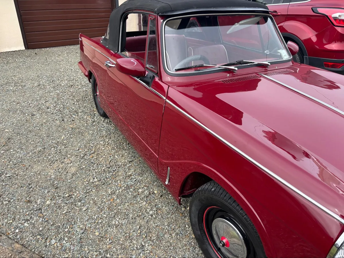Triumph Herald 1968 - Image 2