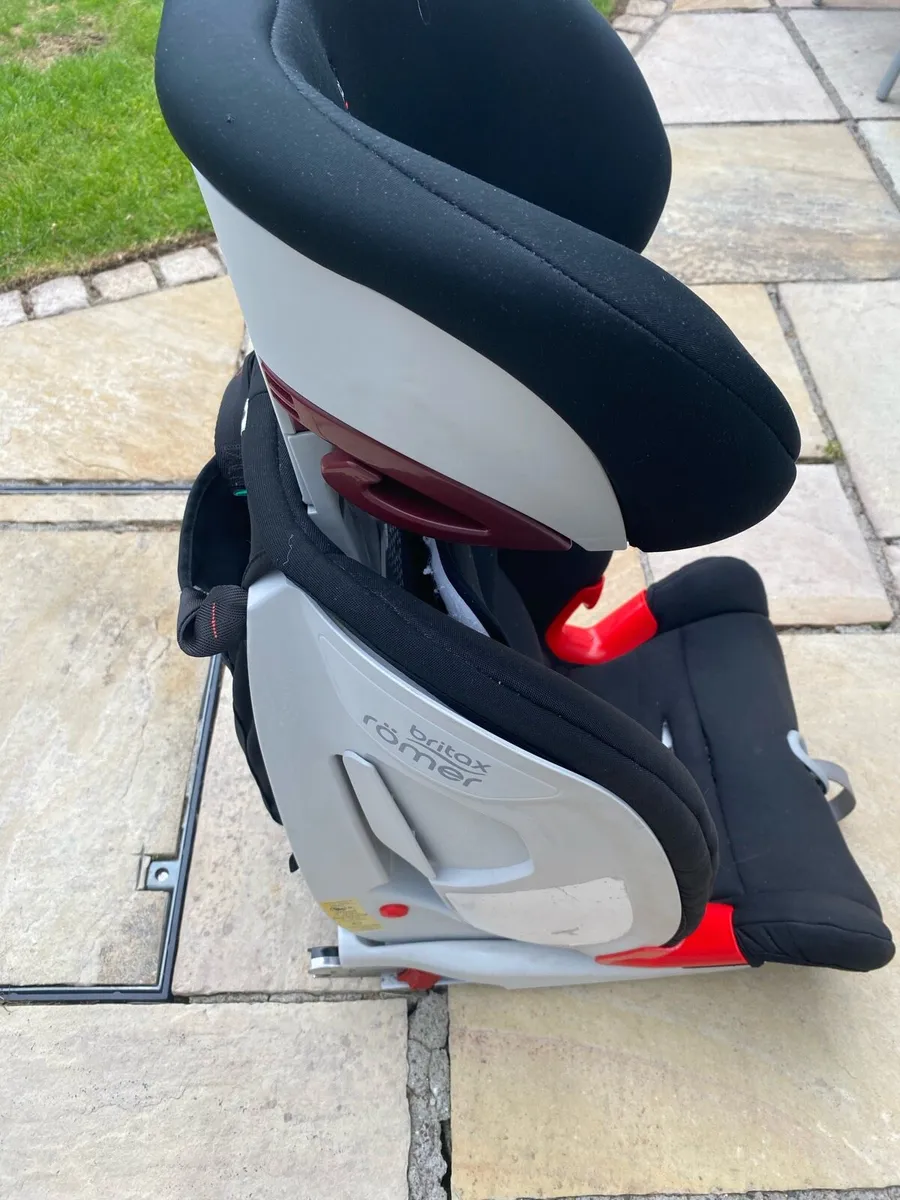 Britax Romer Advansafix III - Image 2