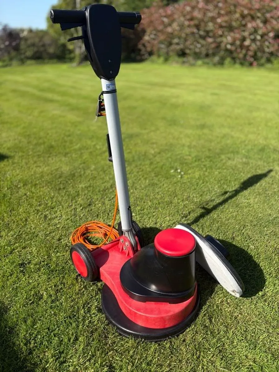 Professional floor buffer - ideal for floor types parque, wooden, high sheen ceramic etc. - Image 1