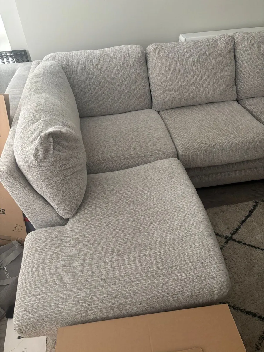 3 seated L shaped Sofa - Image 3