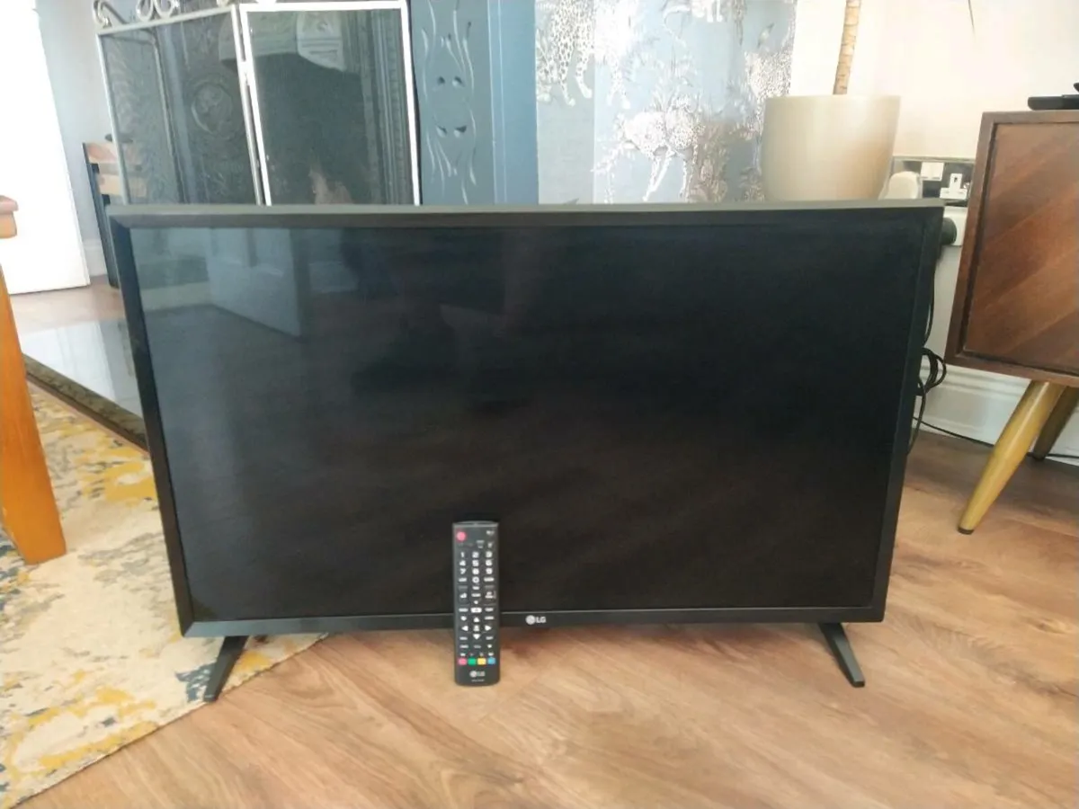 49"lg full HD TV 49lk5100pla not smart - Image 4