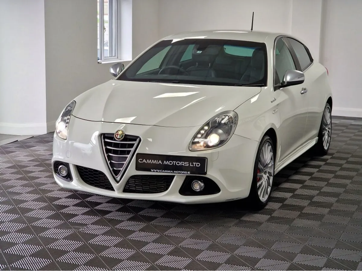 Alfa Romeo Giulietta 1.4t Sportiva 4DR Auto - Image 2