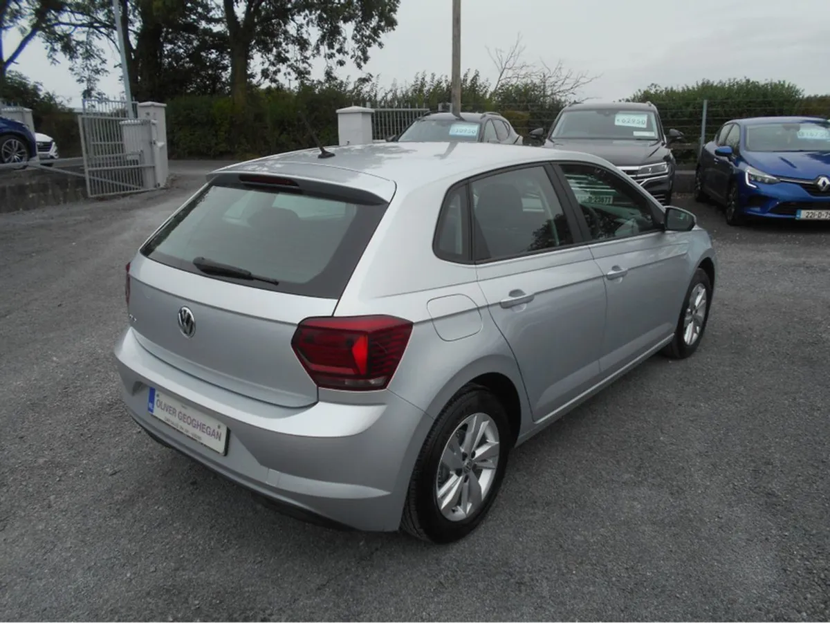 Volkswagen Polo Trendline 1.0 Manual - Image 2