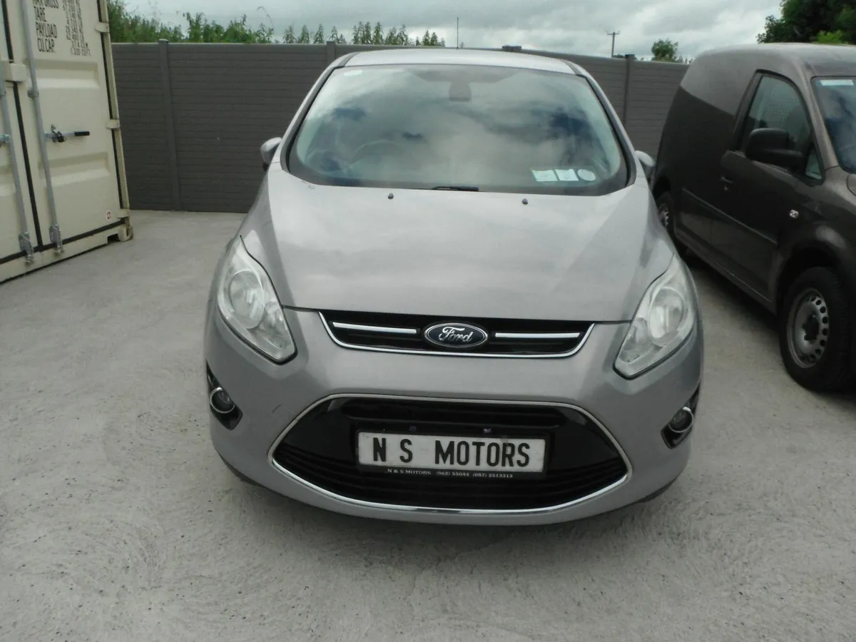 Ford C-Max 2011 - Image 1