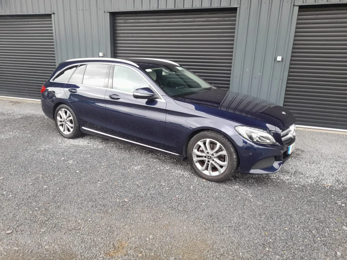 C220 Cdi  Avantgarde Sports Great Spec - Image 4