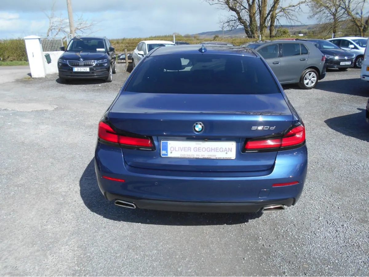 BMW 5 Series 520D SE Auto (privacy Glass camera b - Image 4