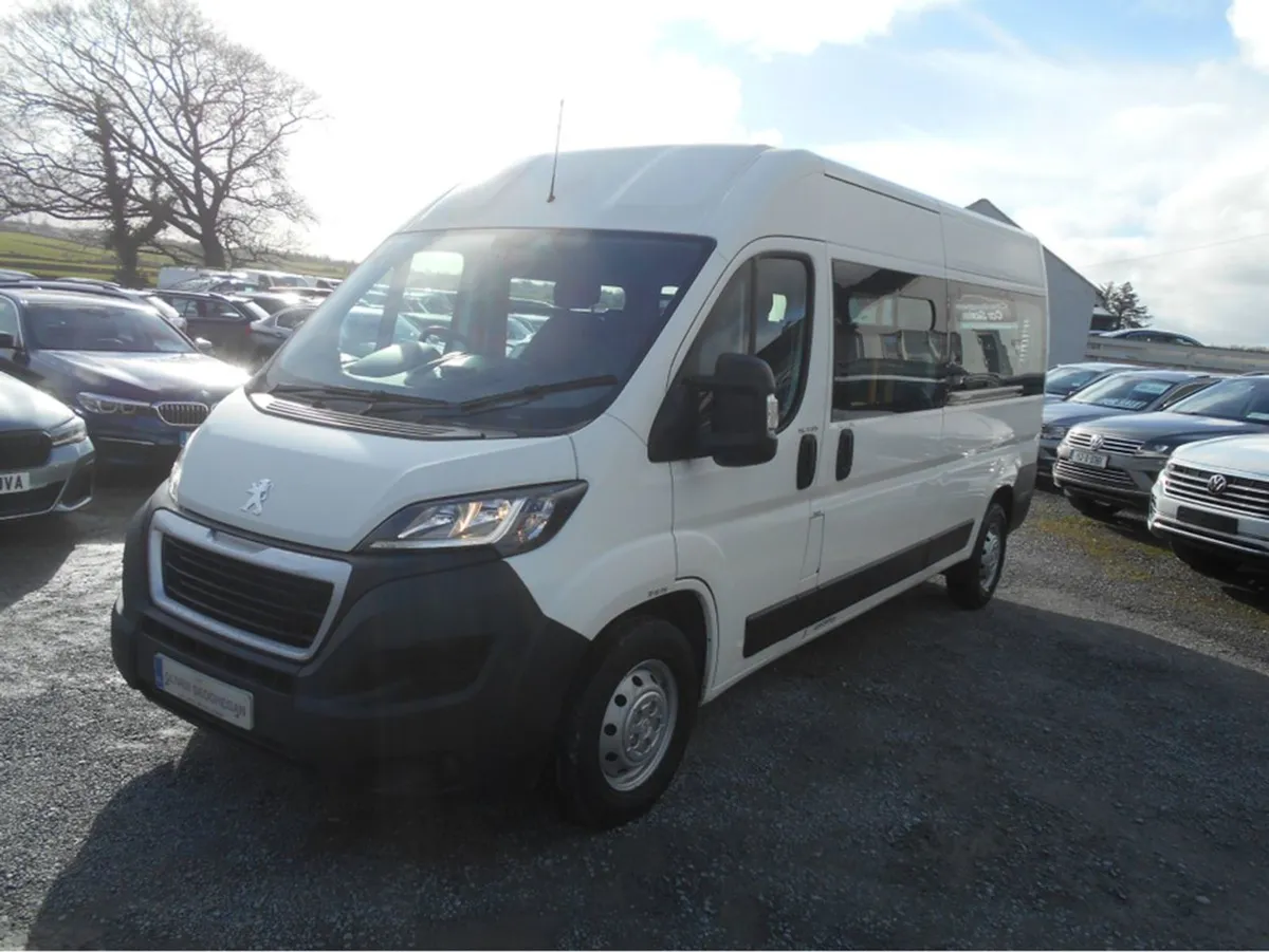 Peugeot Boxer (17 Seater Mini Bus) Candrive Flexi - Image 4