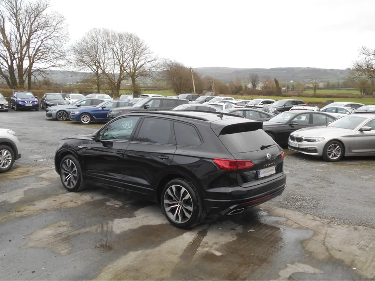 Volkswagen Touareg V6 Black Edition CV (2 Seater - Image 3