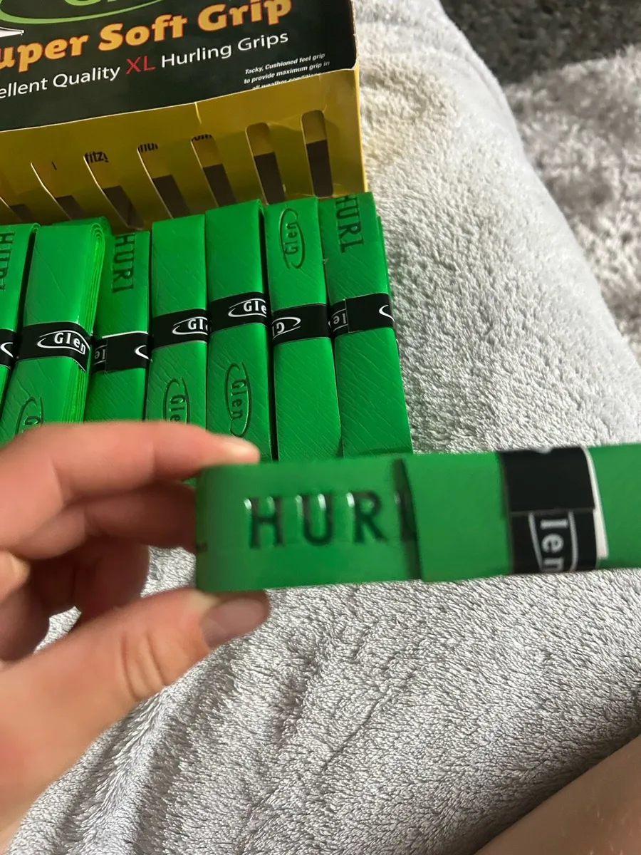 28 hurling glen XL Grips - Image 1