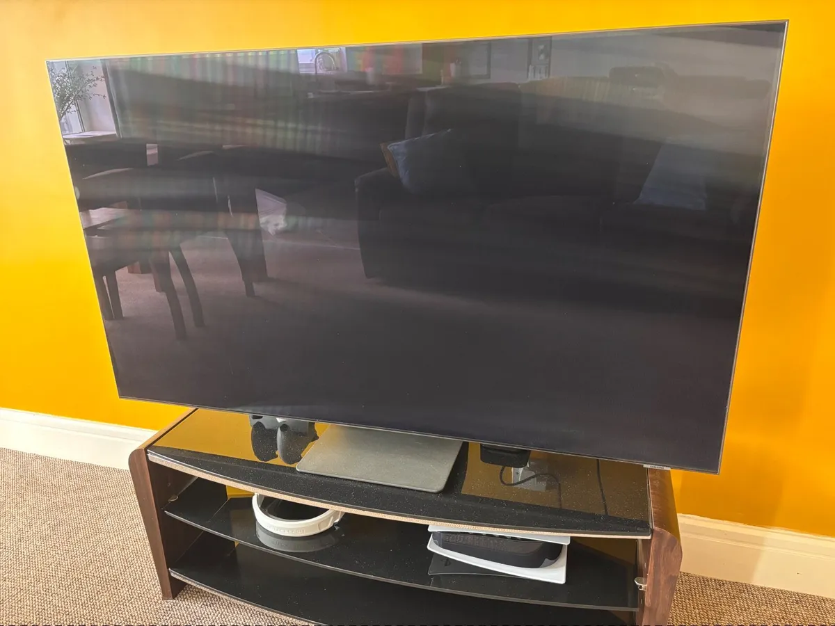 TV Samsung 55” Neo QLED 4K HDR Smart TV - Image 1