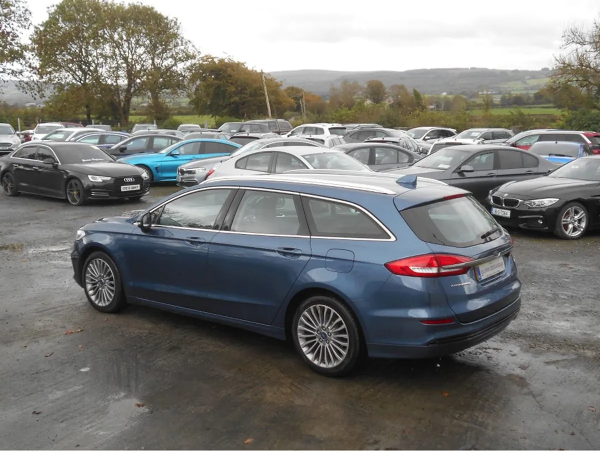 Ford Mondeo Titanium ED HEV Auto (black Leather) - Image 3