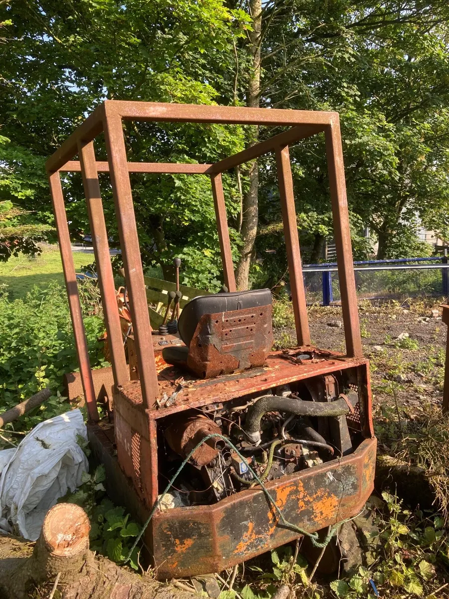 Mini digger - Image 2