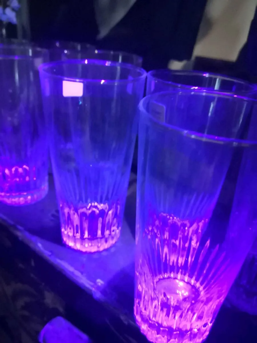 8 French Luminarc highball glasses - Image 1