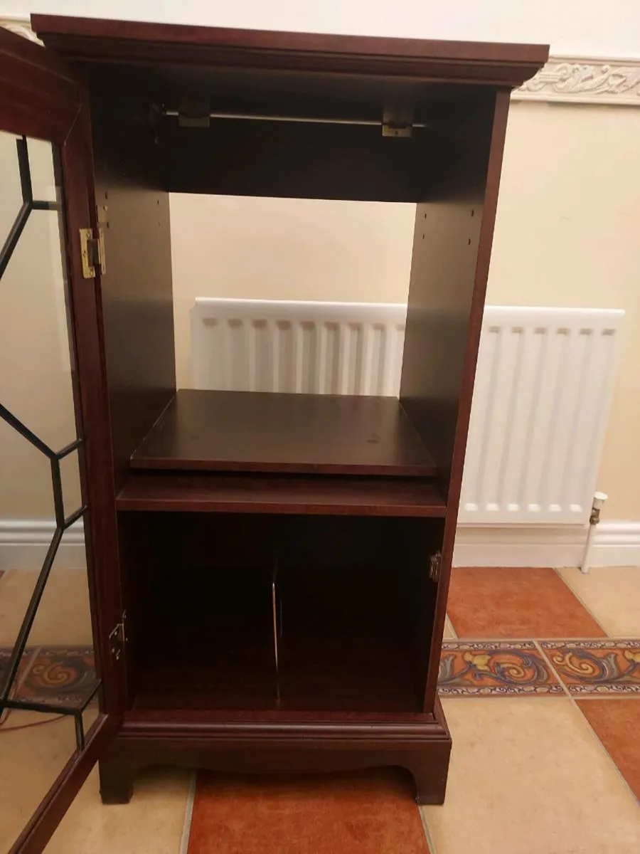 Record player cabinet - Image 2