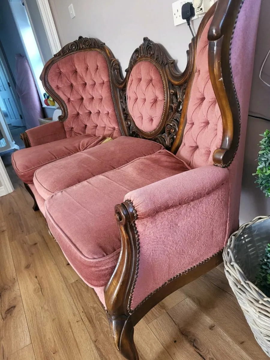 Antique sofa couch - Image 2