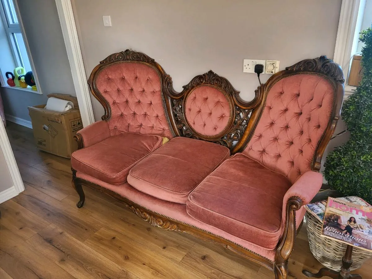 Antique sofa couch - Image 3