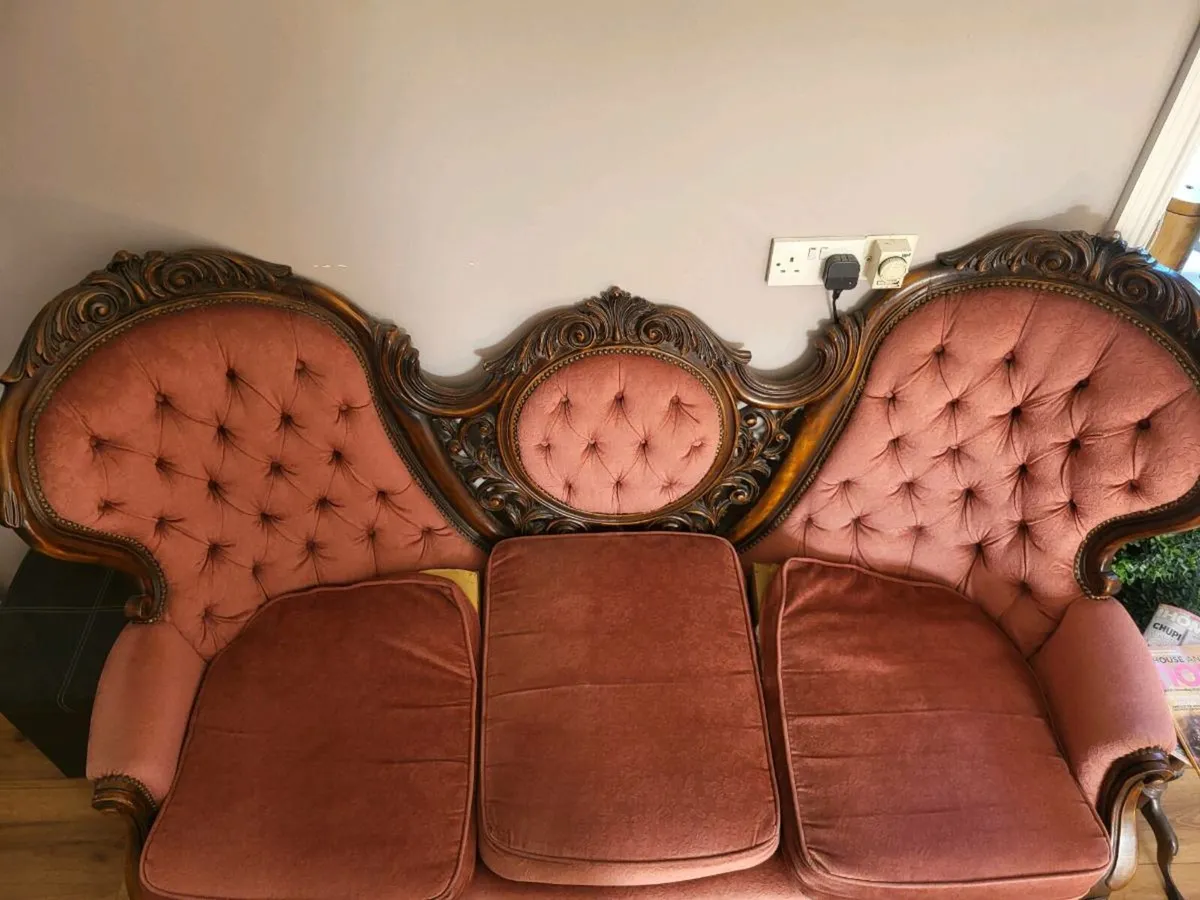 Antique sofa couch - Image 4