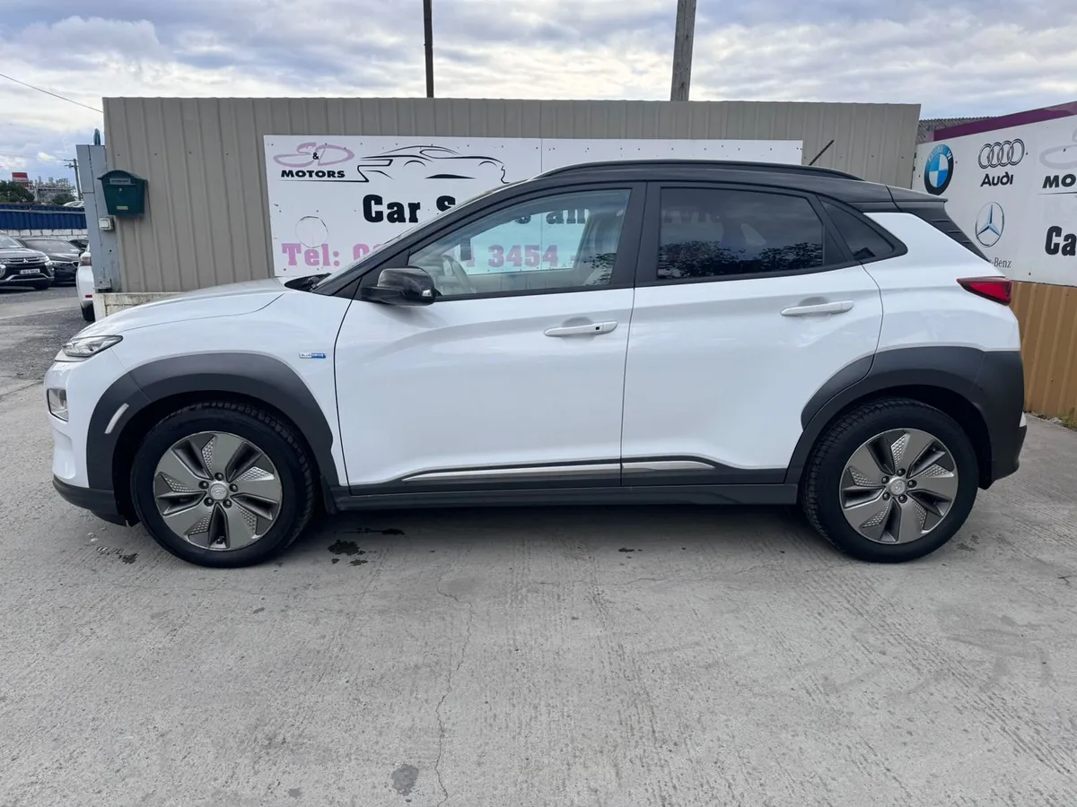 201 Hyundai KONA EV 64kWh 204BHP 98%  Battery heal - Image 3
