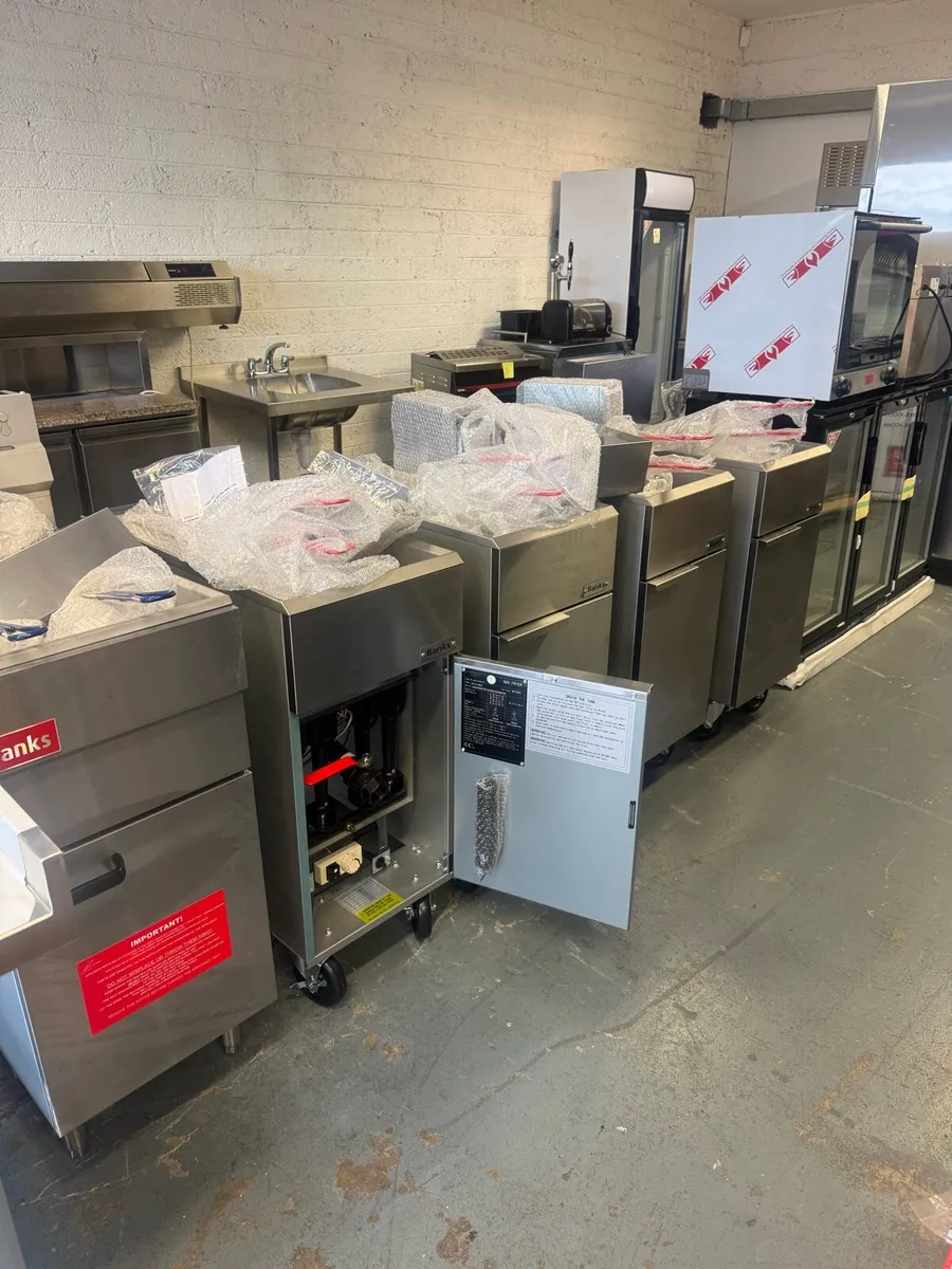 Banks 4 burner fryer on offer - Image 2