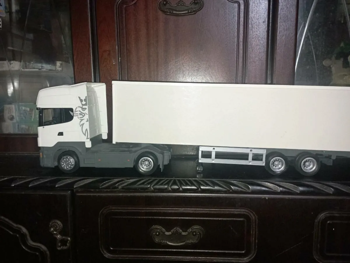 SCARNIA HIGHLAND TOPLINE  R 620 1-24 SCARE. - Image 2