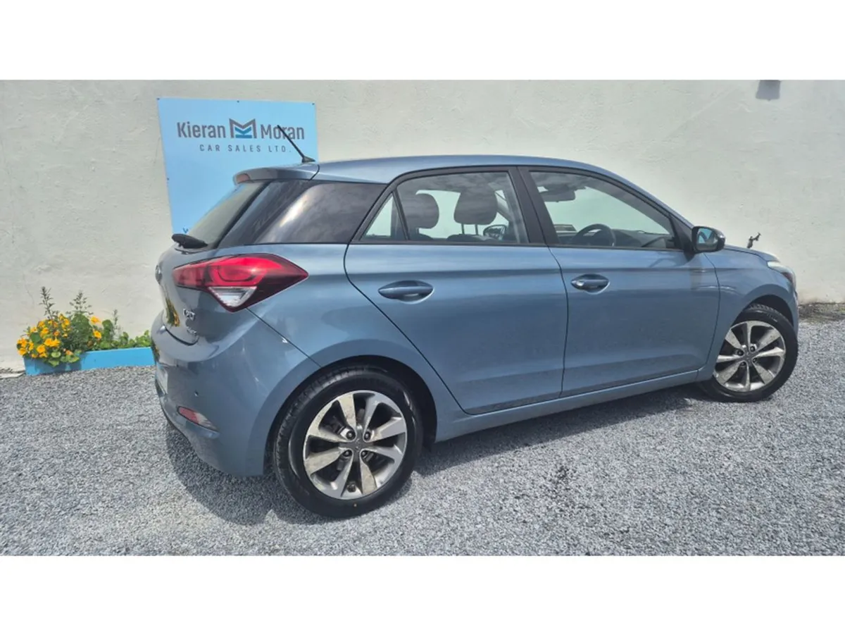 Hyundai i20 5DR - Image 4
