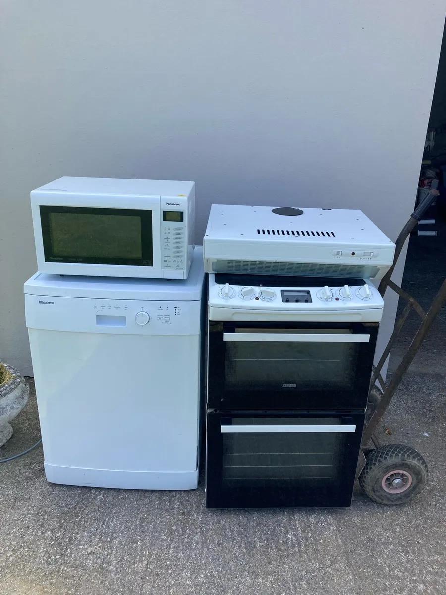 Kitchen appliances - Image 1