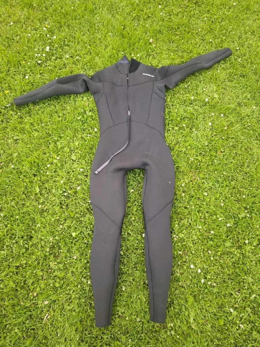 XL Quicksilver wetsuit - Image 2