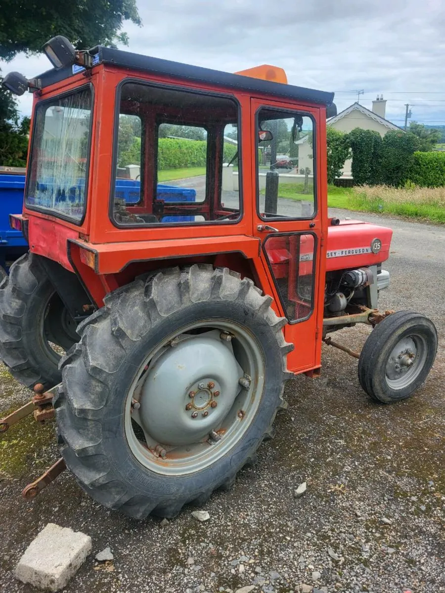 Massey 135 - Image 1