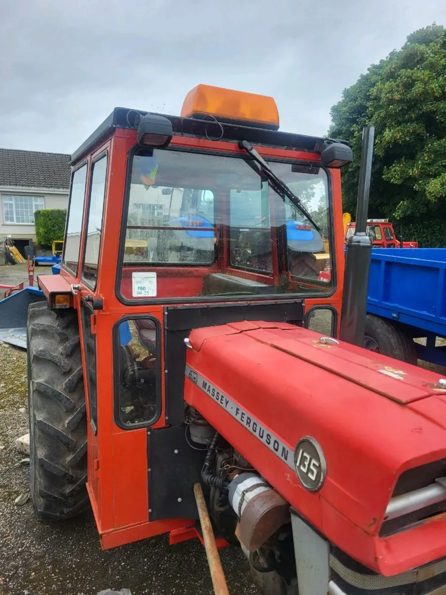 Massey 135 - Image 3