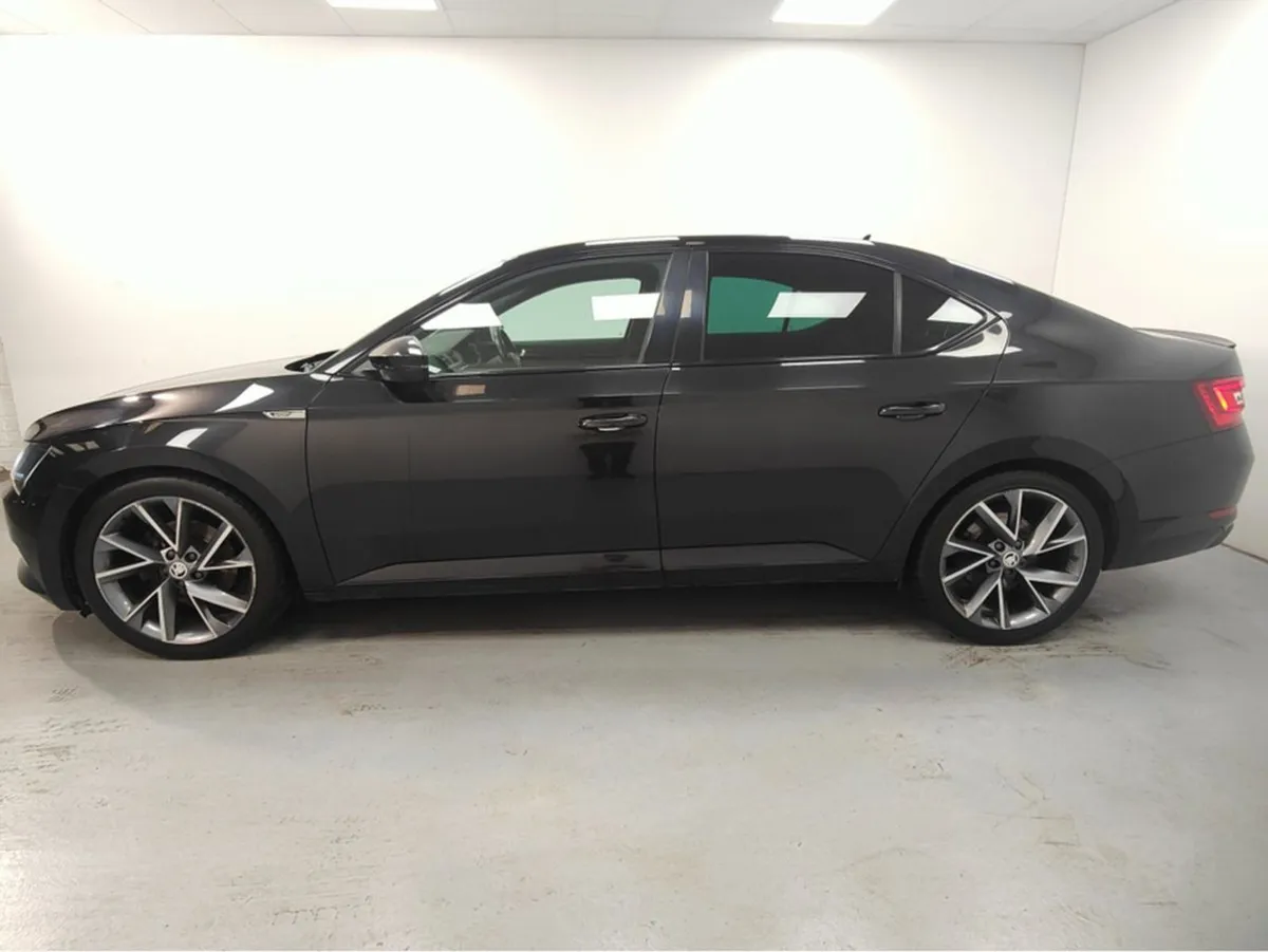 Skoda Superb Sport 2.0 TDI 190HP DSG 4DR Auto - Image 3