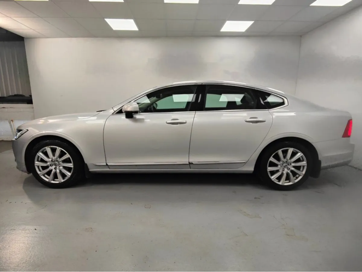 Volvo S90 D3 Inscription AT 4DR Auto 5DR - Image 3