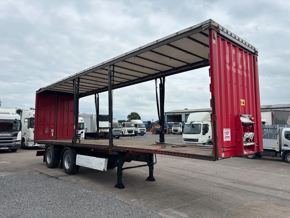 KRONE 36 Foot Curtainsider Moffet kit Rear Steer - Image 2