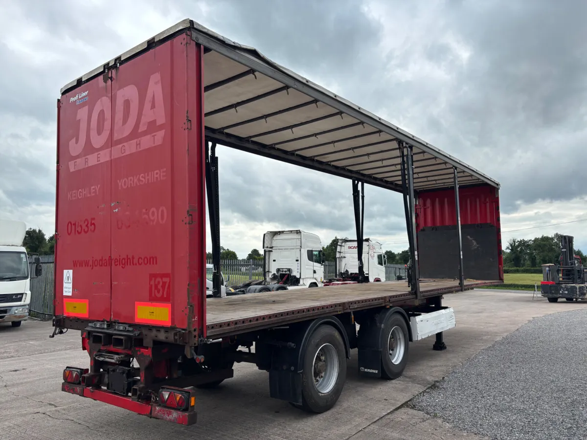 KRONE 36 Foot Curtainsider Moffet kit Rear Steer - Image 3