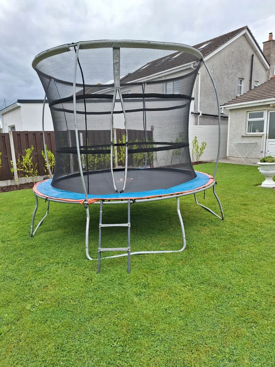Trampoline - Image 2