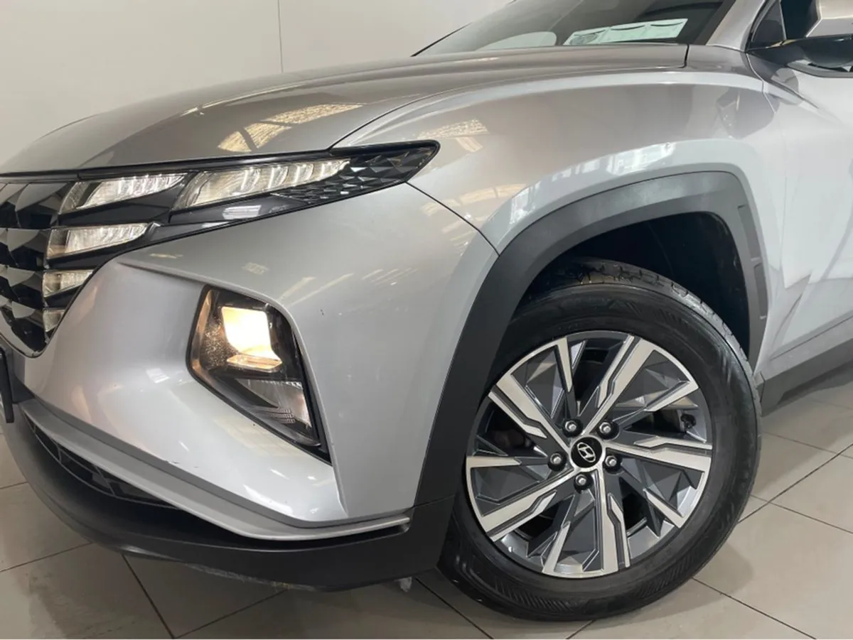 Hyundai Tucson Executive HEV Automatic 5DR Auto F - Image 3