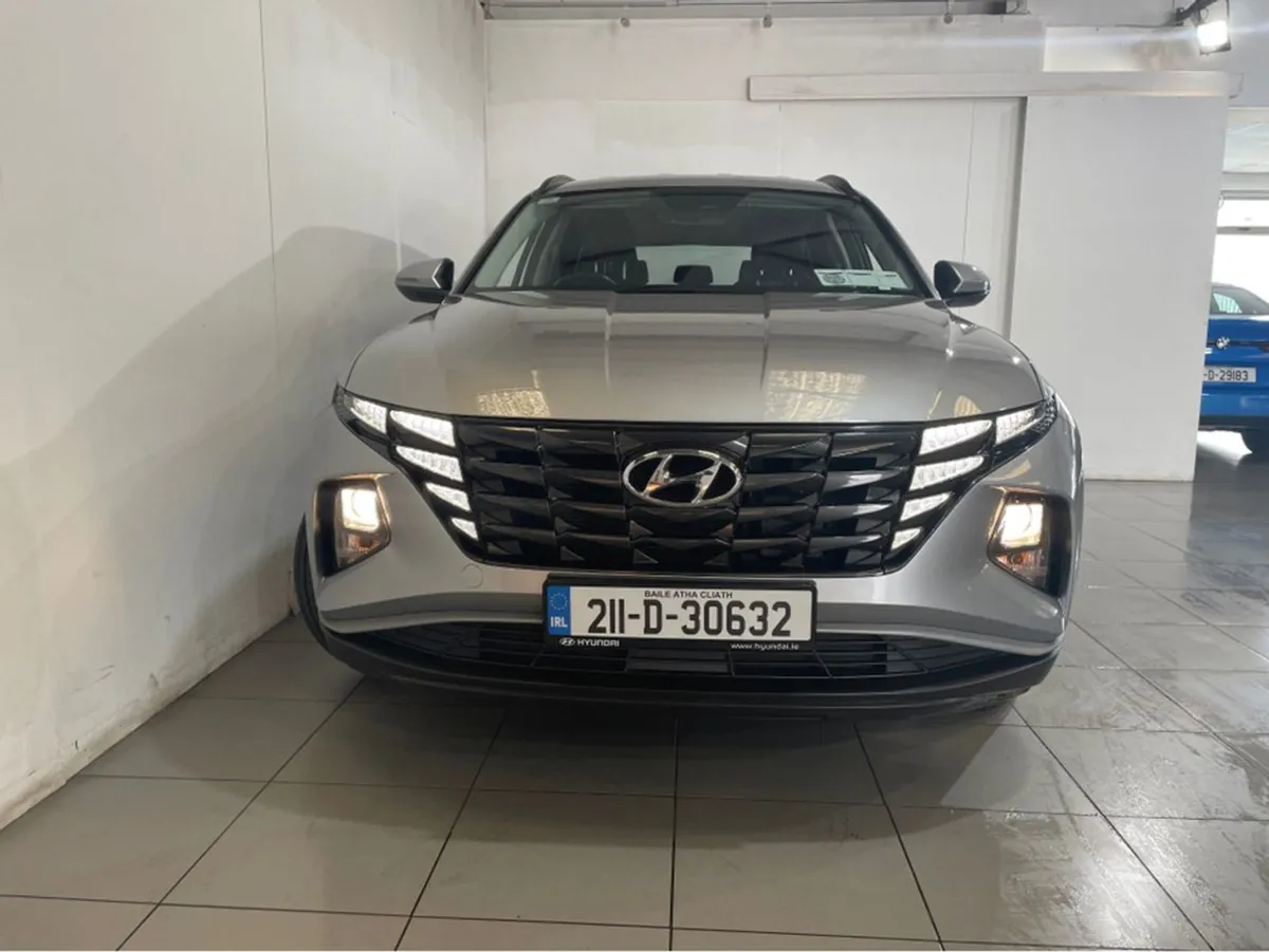 Hyundai Tucson Executive HEV Automatic 5DR Auto F - Image 4