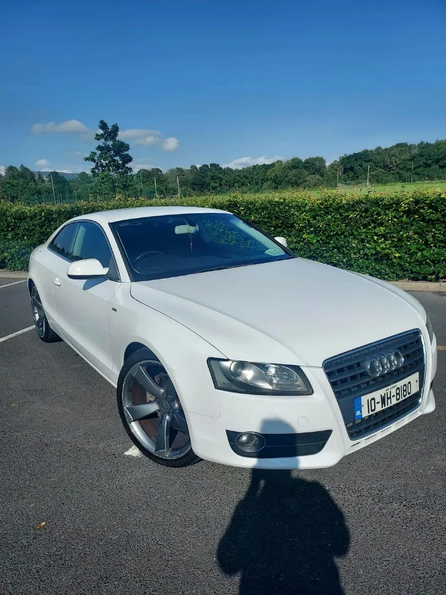 Audi A5 2010 - Image 1