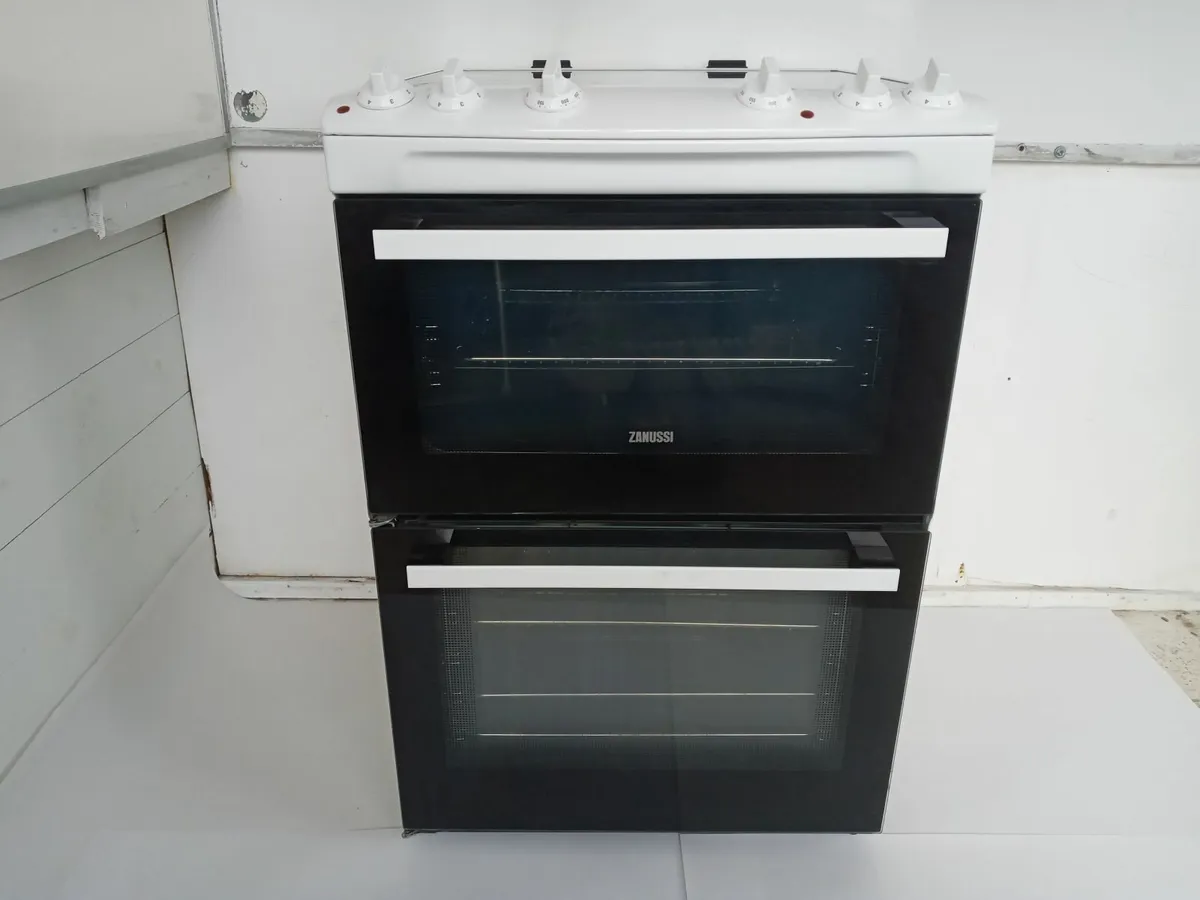 Delivery - Zanussi Cooker ZCV66050WA - Image 4