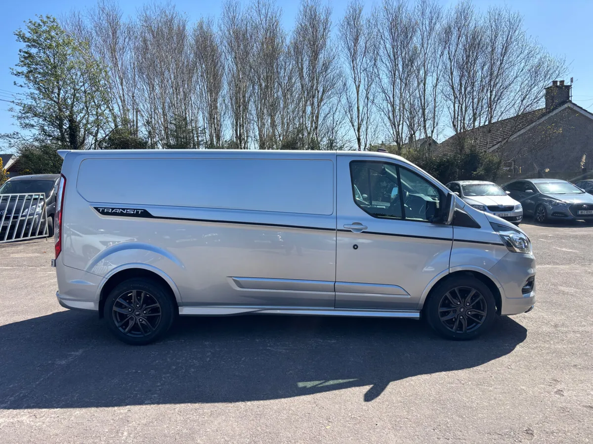 Ford Transit Custom Sport 21 Immaculate - Image 4