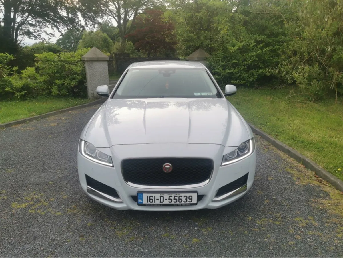 Jaguar XF 2.0 D Prestige 180PS 4DR Auto - Image 2