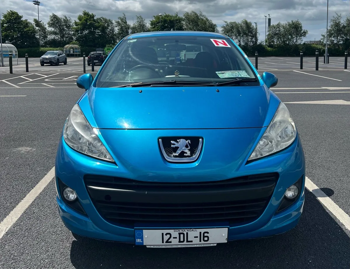 Car - Image 1