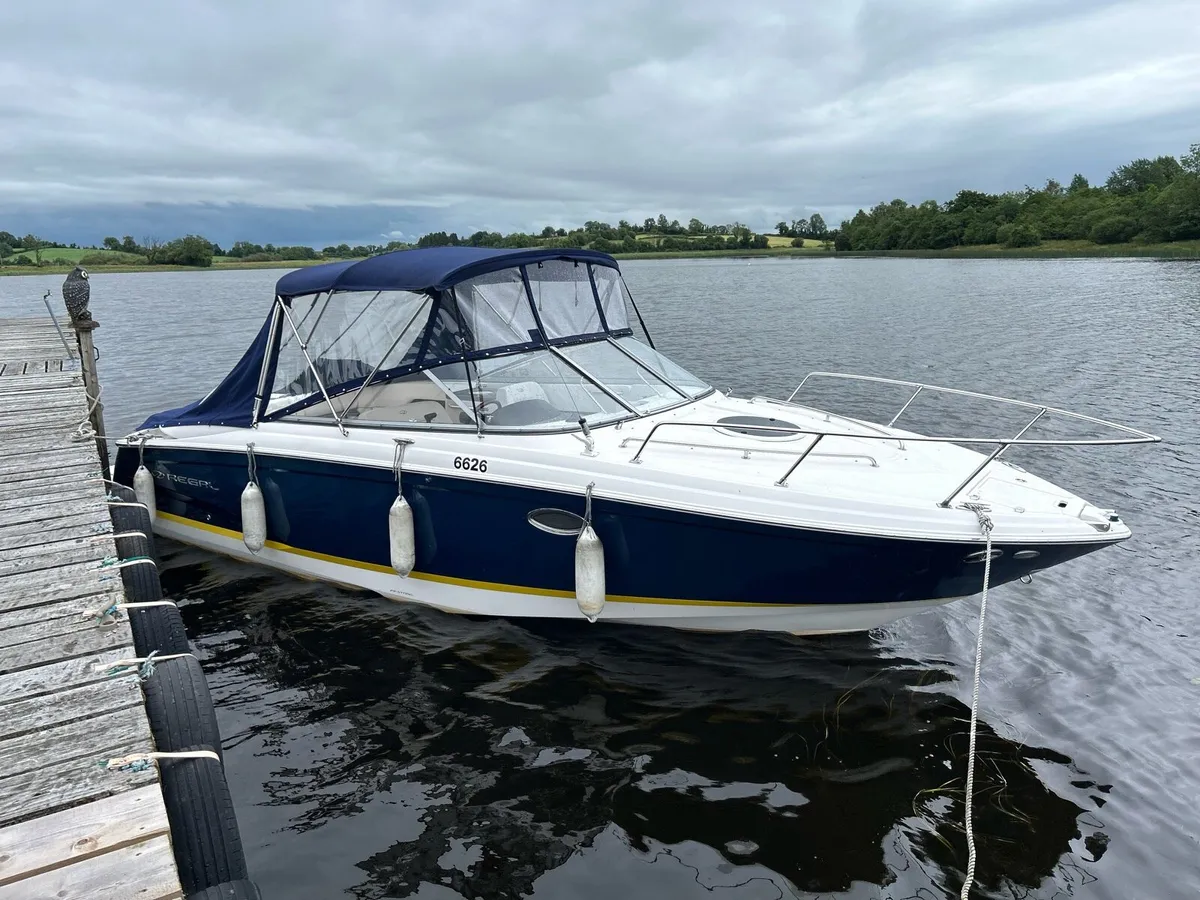 REGAL 2750 sports cruiser boat - Image 2