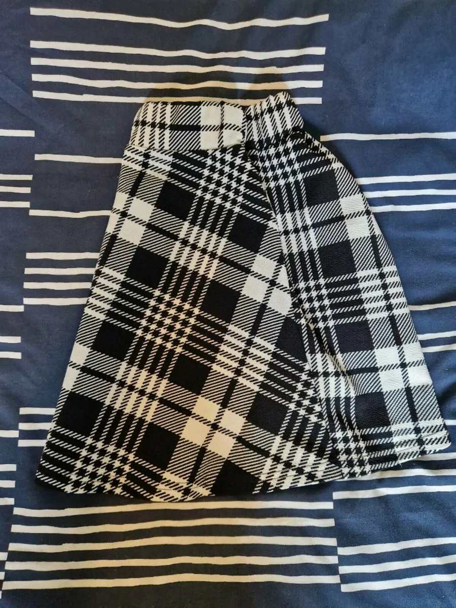 Pleated Mini Skirt - Image 3