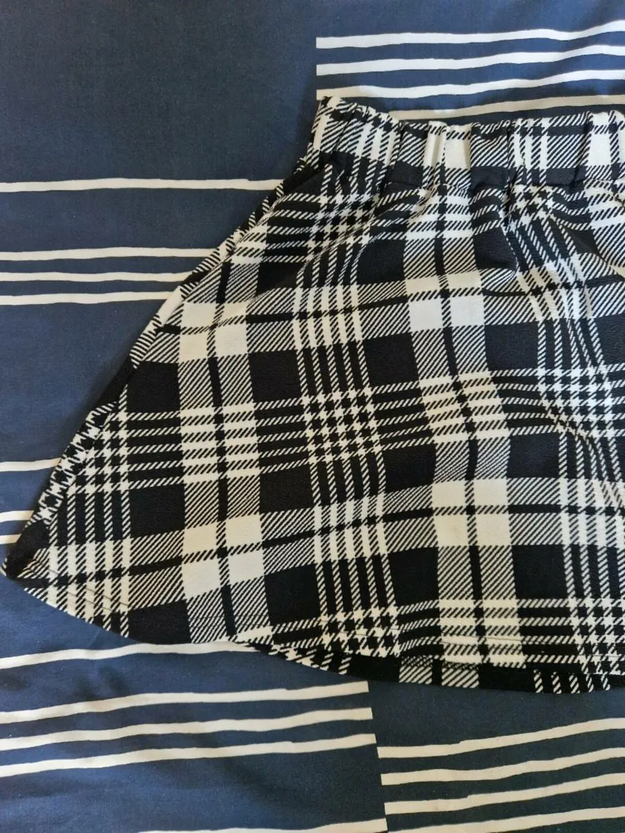 Pleated Mini Skirt - Image 4