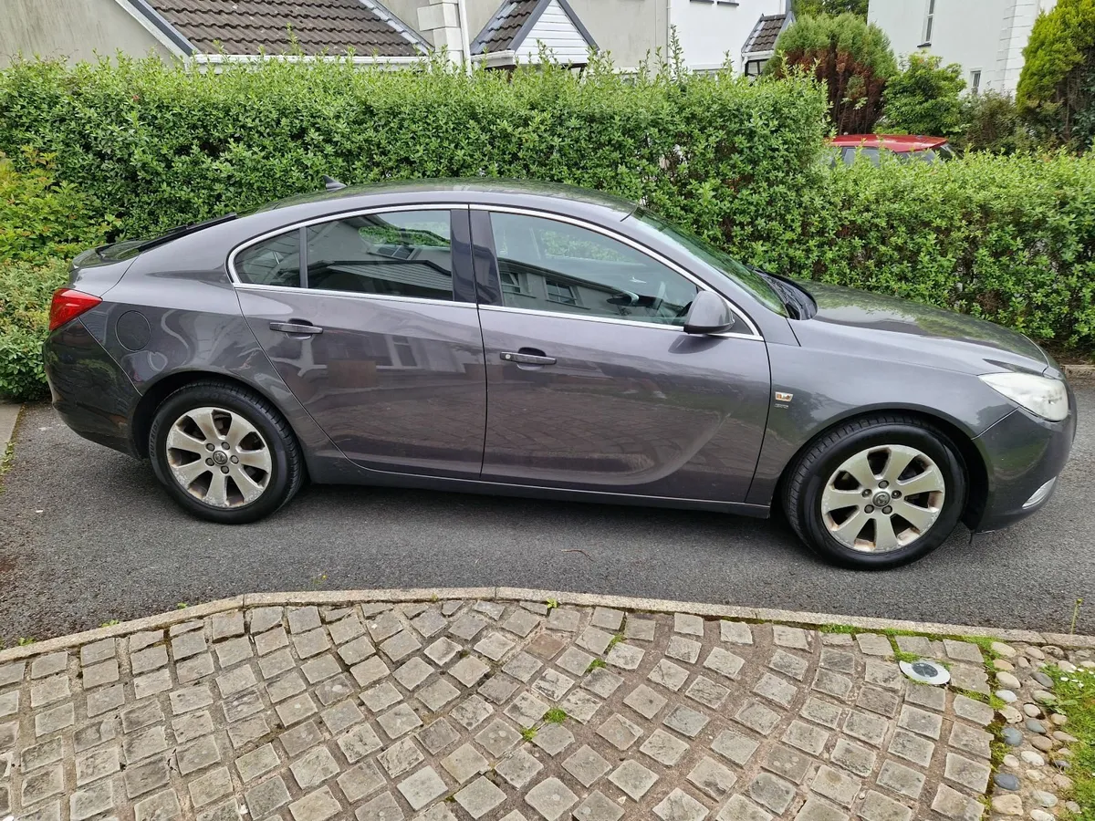 Vauxhall Insignia 2012 - Image 1