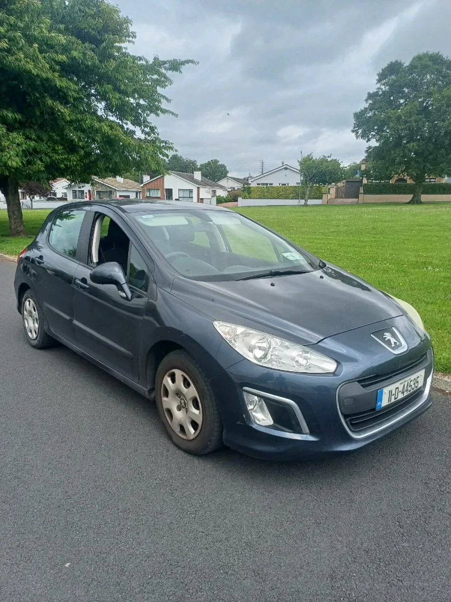 PEUGEOT 308 2011 1.6 DIESEL AUTOMATIC LOW KM - Image 1