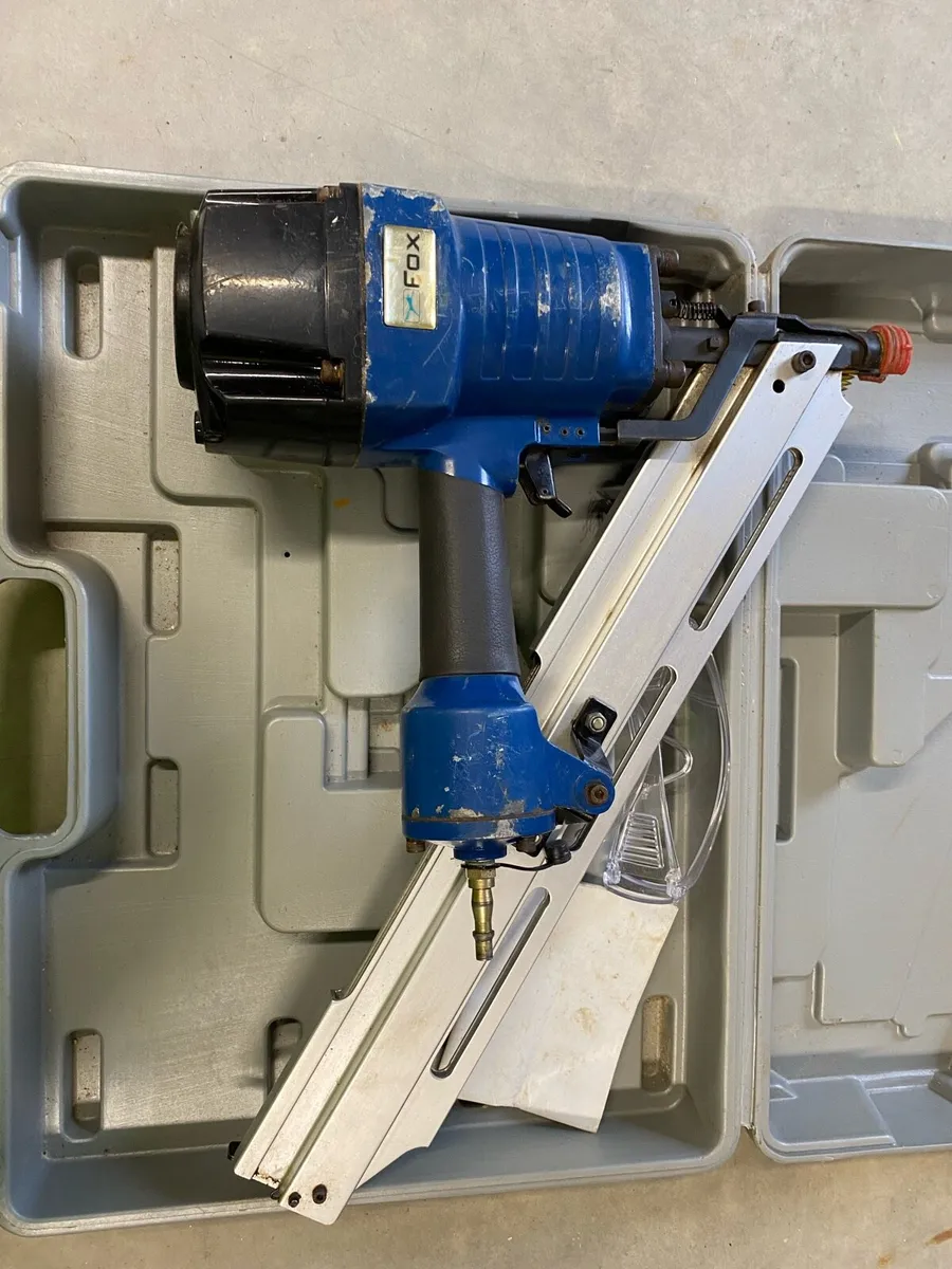 Framing/First fix pneumatic nail gun - Image 1