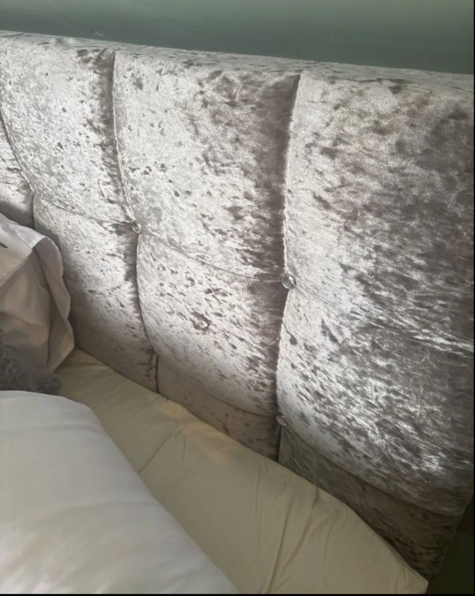 Double bed - Image 3