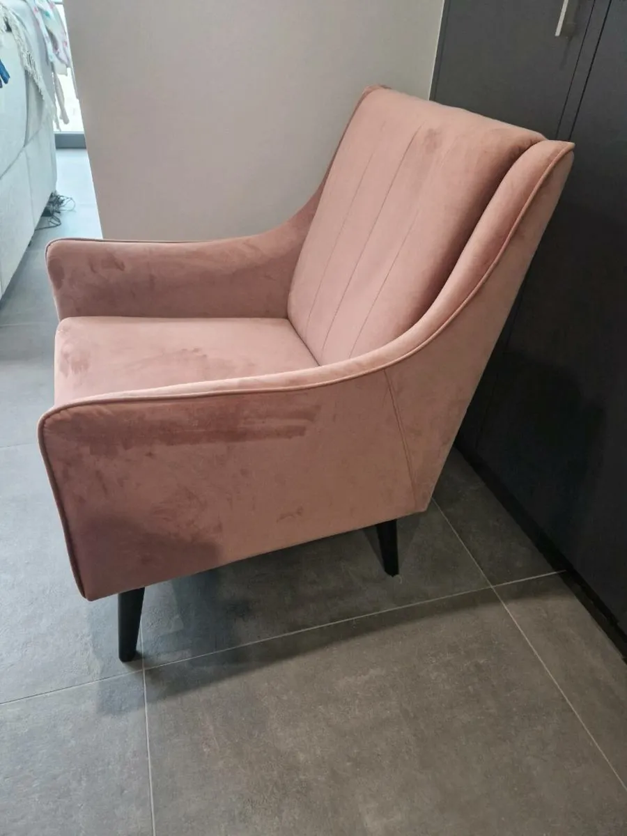 Sitting room chair - Image 3