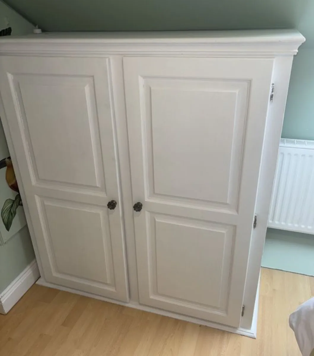 Wardrobe - Image 2
